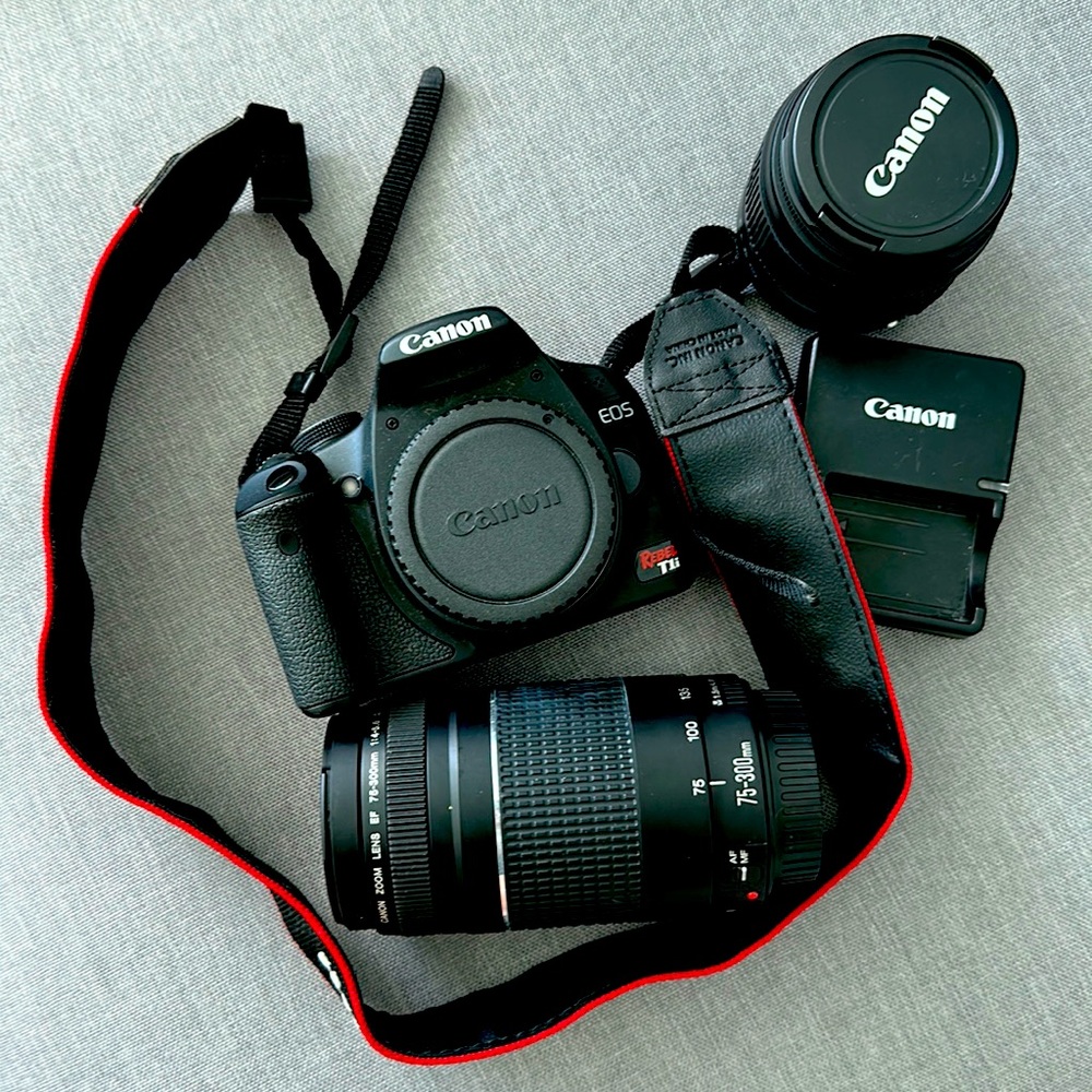 CANON REBEL EOS T1i CAMERA